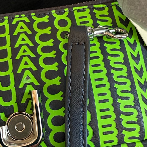 Marc Jacobs-Crossbody Bag (0201) - Picture 6 of 7